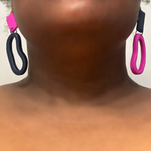 Load image into Gallery viewer, Michelle Organic Dangle (pink/navy)