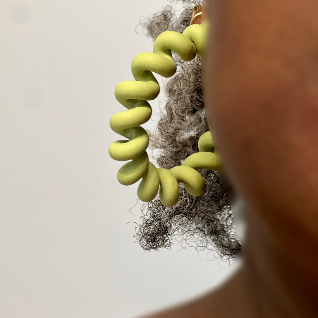 Kiwi-Phone Cord Hoops
